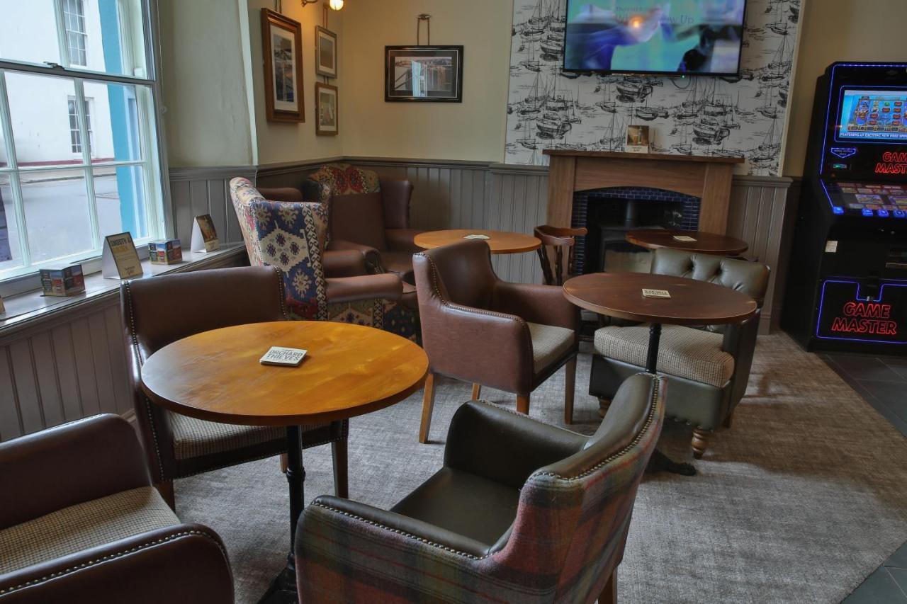 Отель The Seale Arms Дартмаут Экстерьер фото